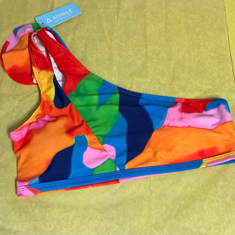 NWT - ATHMILE Ruffle Trim Bikini Top, One, Size Large,